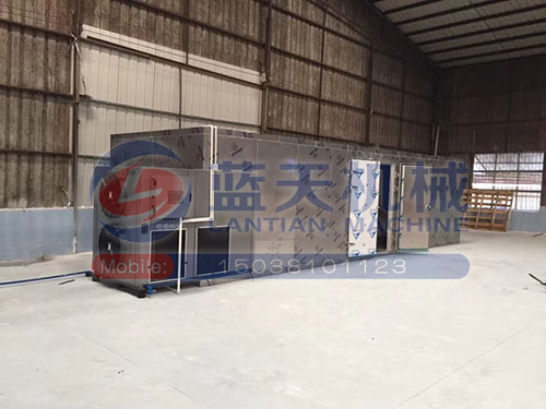 云南空氣能熱泵烘干機(jī)安裝現(xiàn)場